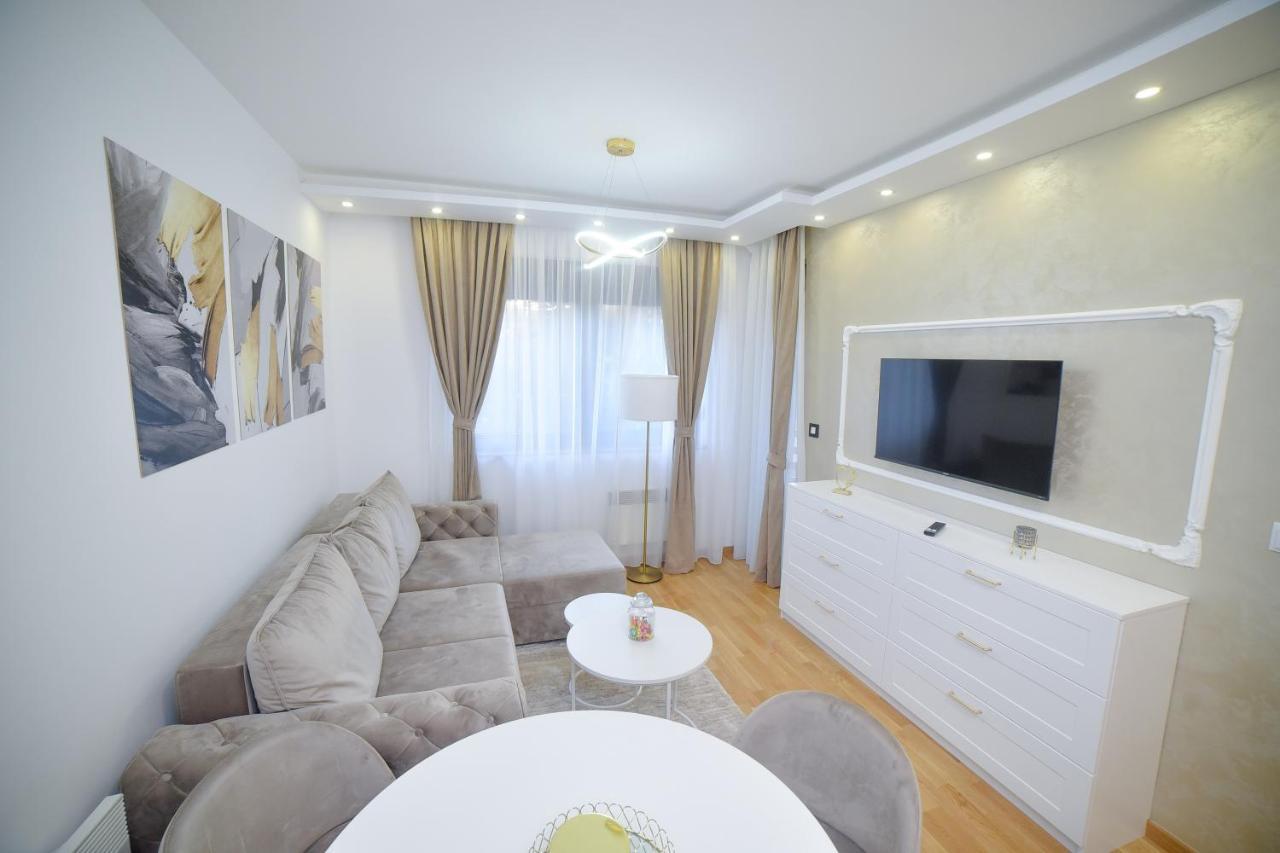 Divine Lux Apartment